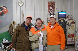 Katie & Judges with Ribbon Fall 2009 MHESSC